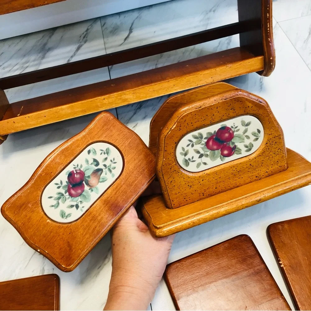 VTG Wood Countertop Trinket Shelf Spice Rack Napkin Coaster Holders Set Cottage